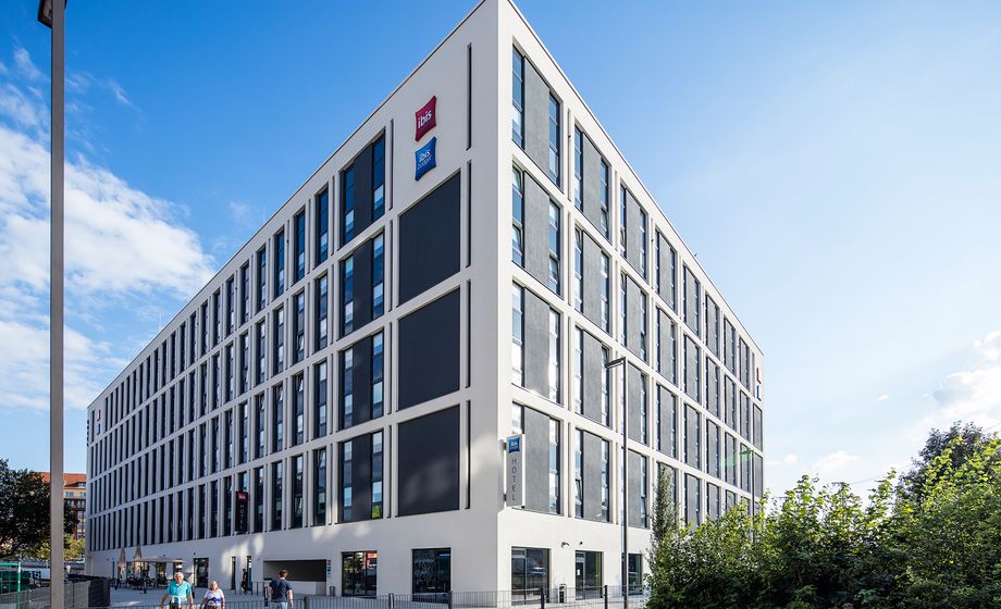 IBIS Hotels Hamburg Hühnerposten Banner Image